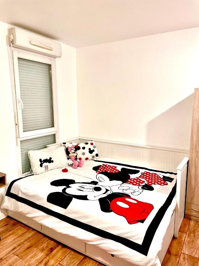 Apartamento 5 Min From Disneyland Cozy Retreat Montévrain Exterior foto